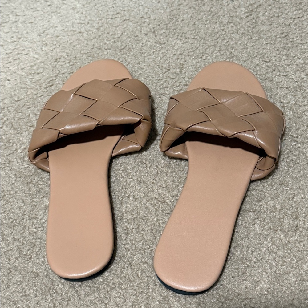Women's Tan Slide Sandals